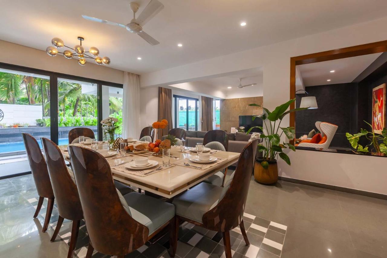 Villa Sereno By Stayvista - An Elegant And Entertaining Retreat Featuring A Swimming Pool, Outdoor Jacuzzi, Modern Interiors, And A Snooker Table Alībāg Exterior foto